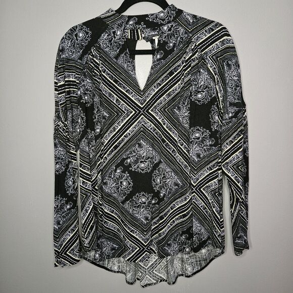 FREE PEOPLE Tunic Top Walking On A Dream Geometric Print Cut Out Boho Sz Medium - Picture 3 of 8